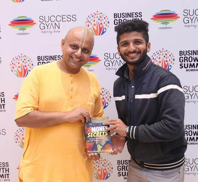 Keerthan with Gaur Gopal Das